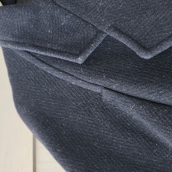 Host Pick - Vintage Balmain Cashmere Blend Coat - Picture 8 of 8